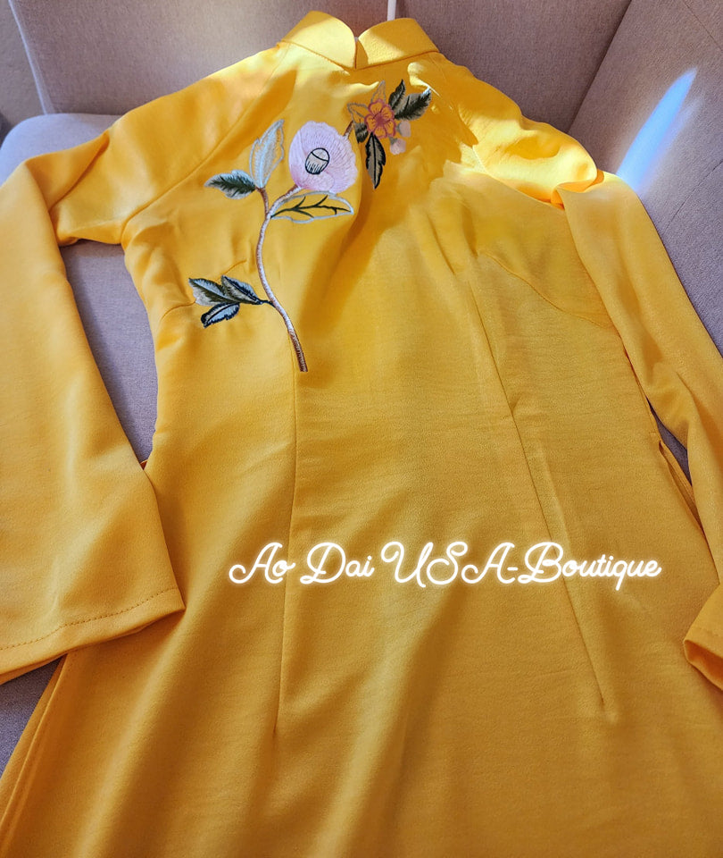 Top Only- Ao Dai Tay Thi Embroidery flowers DS27