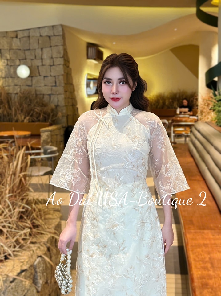 Set Ao Dai Cach Tan Cream Color/Cream Pants included/CT293