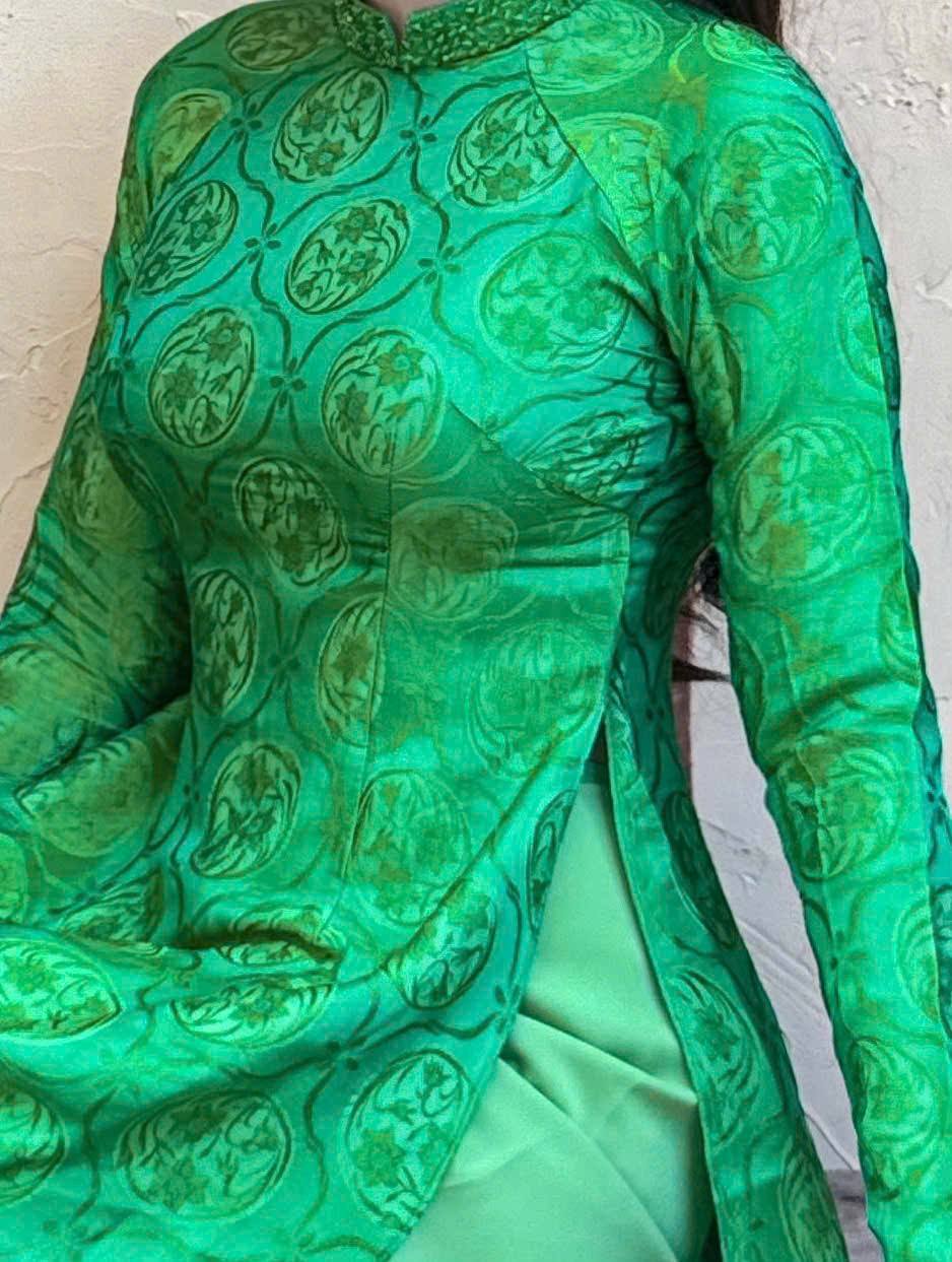 Green 100% Mulberry Silk Ao Dai Dress Set For Women, TT20
