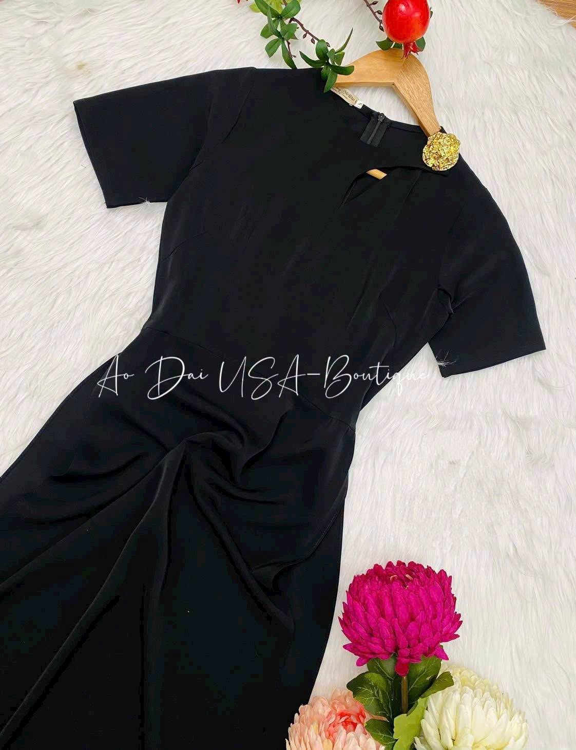 YEN TU Black / Elegant Traditional Dress/ High Side Slit Ao Dai B62