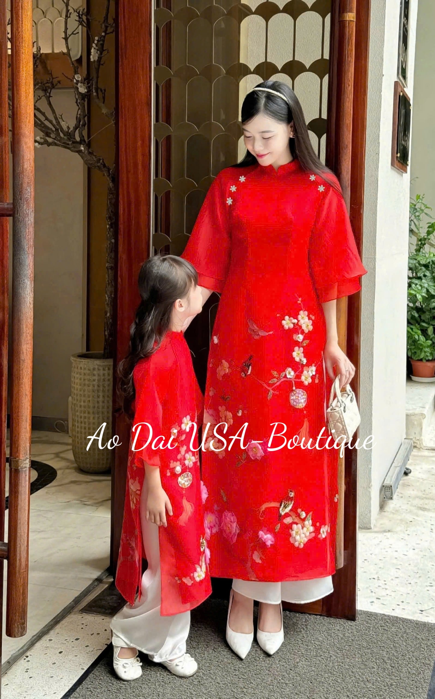 Set Ao Dai Cach Tan matching mom and girls- Pants included B141