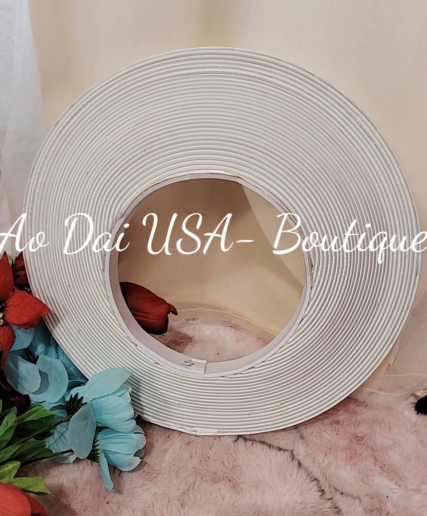 Headpiece with 2 colors white and red