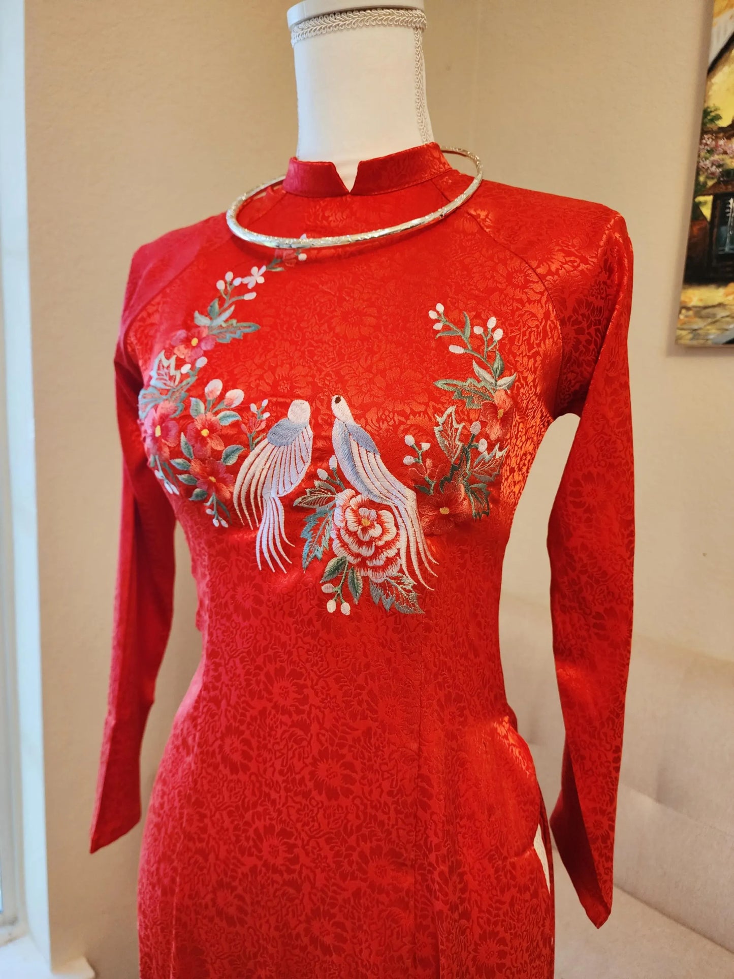 Set Ao Dai Lua Tra Mi Embroidered/ Red Pants included/TT173