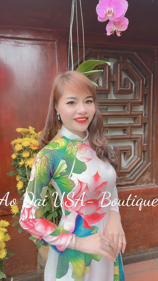 Thai Tuan Ao Dai/lua Thai Tuan In/Ao Dai for her-Flower modernized Ao Dai set| Pants included.