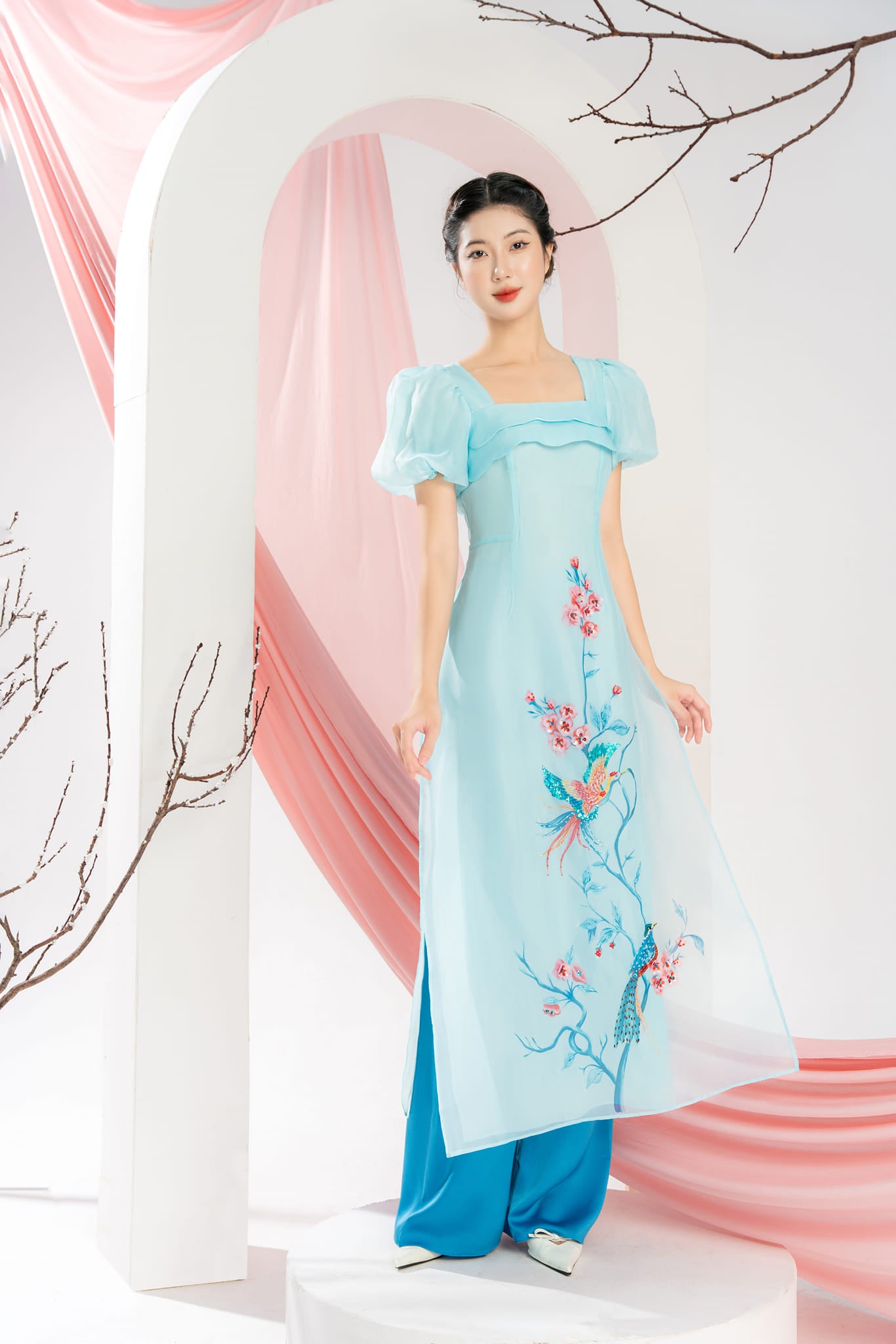 Set Ao Dai Cach Tan Pastel Blue Matching mom and Girls (Pants included)