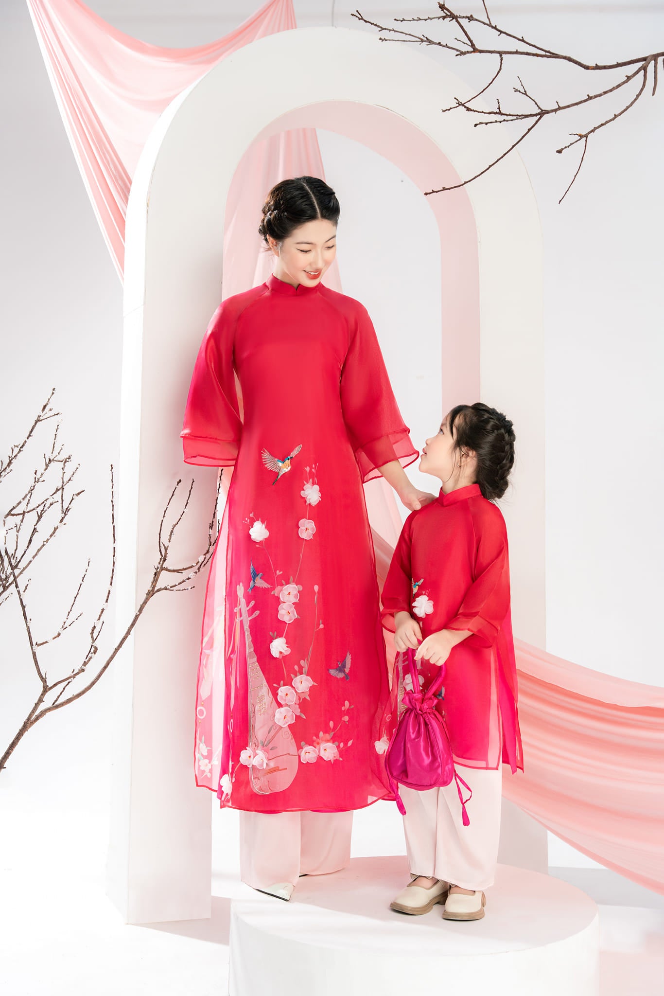 Set Ao Dai Red Color Matching Mom and Girls (Pants included)