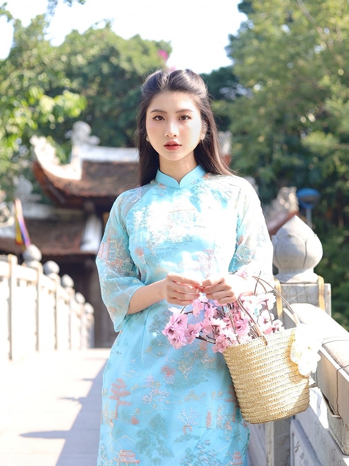 Blue Flower Embroidery Ao Dai Set (Pink Pants)