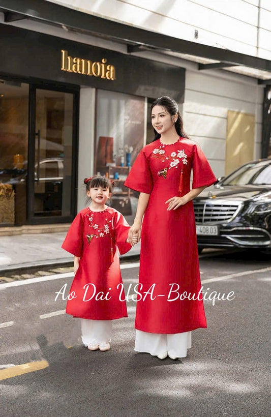 Set Ao Dai Cach Tan Red Matching mom and Girls (Pants included)