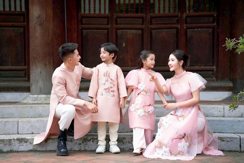 Set Ao Dai Pink Color Matching Family for Luna New Year 2025