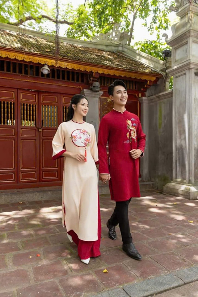 Cream Moon & Red Dragon Matching Ao Dai Set For Luna New Year