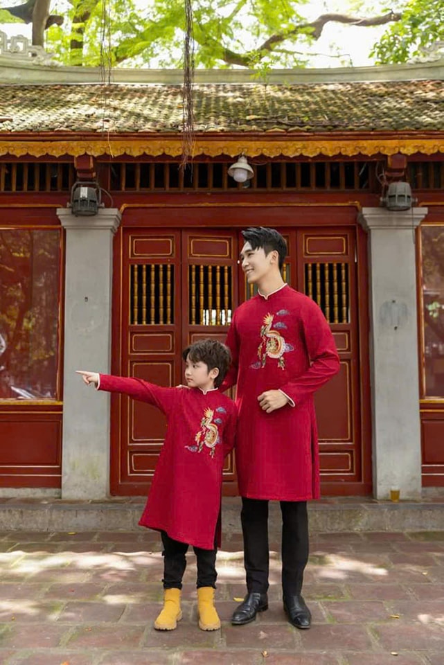 Red Moon & Blue Dragon Matching Ao Dai Set For Luna New Year