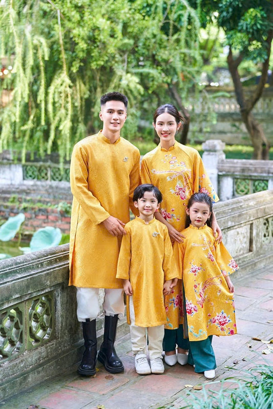 Set Radiant Yellow Spring Family Ao Dai