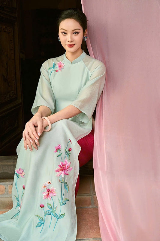 Set Ao Dai Cach Tan Embroidered Flower Blue Color / CT239