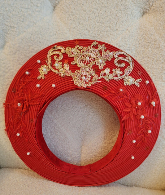 Vietnamese bride headpiece (mấn cô dâu)