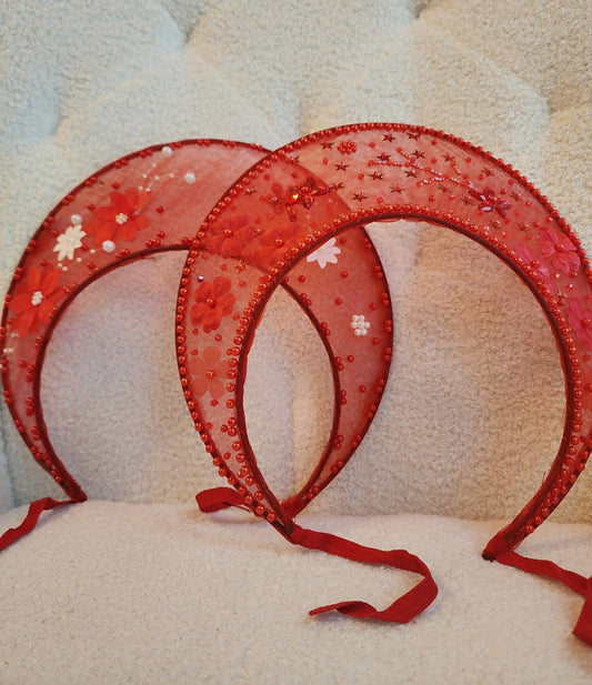 Vietnamese bride headpiece (mấn cô dâu)