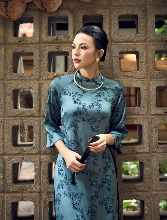Set Ao Dai Cach TanNavy Blue Color/Black Pants included/ TT303