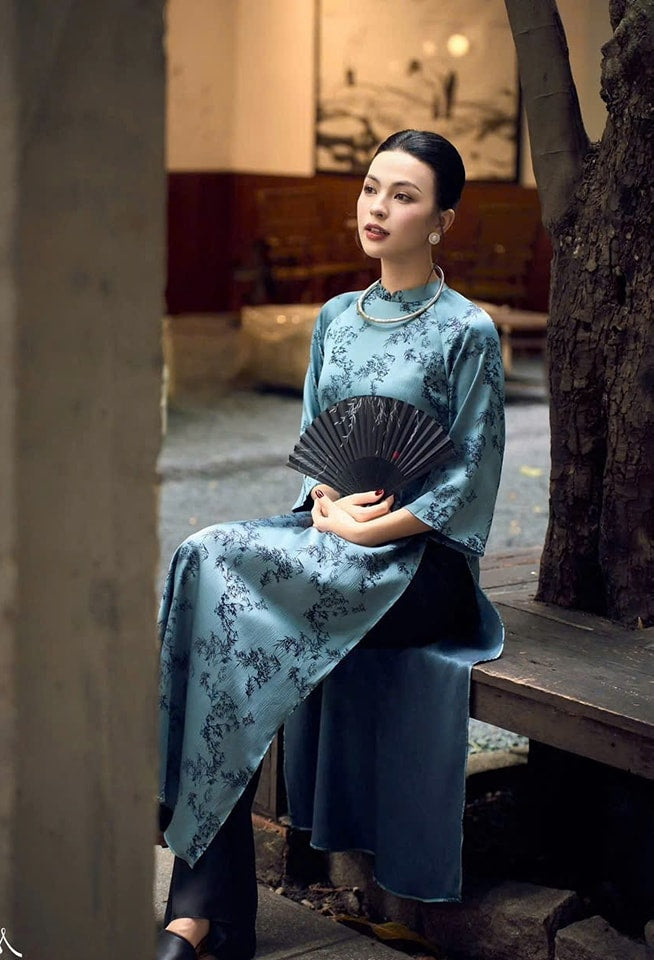 Set Ao Dai Cach TanNavy Blue Color/Black Pants included/ TT303