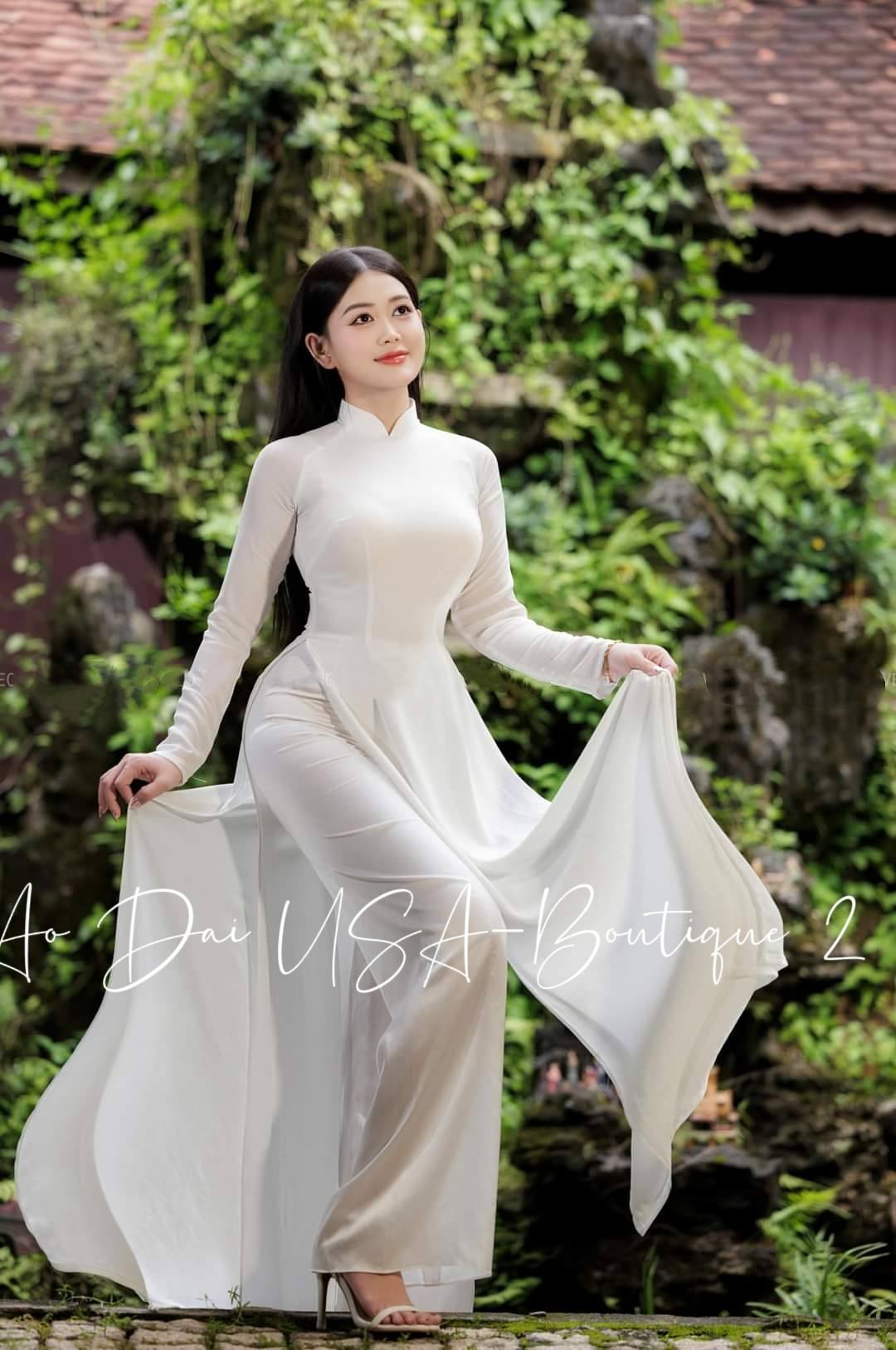 Set Ao Dai Lua Thai tuan white color- pants Inclued/ TT100
