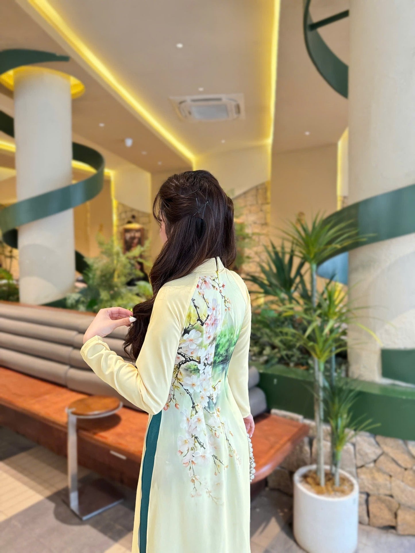 TU HUONG Set Ao Dai Thai Tuan Design with 4D flower/Blue Pants include/G335
