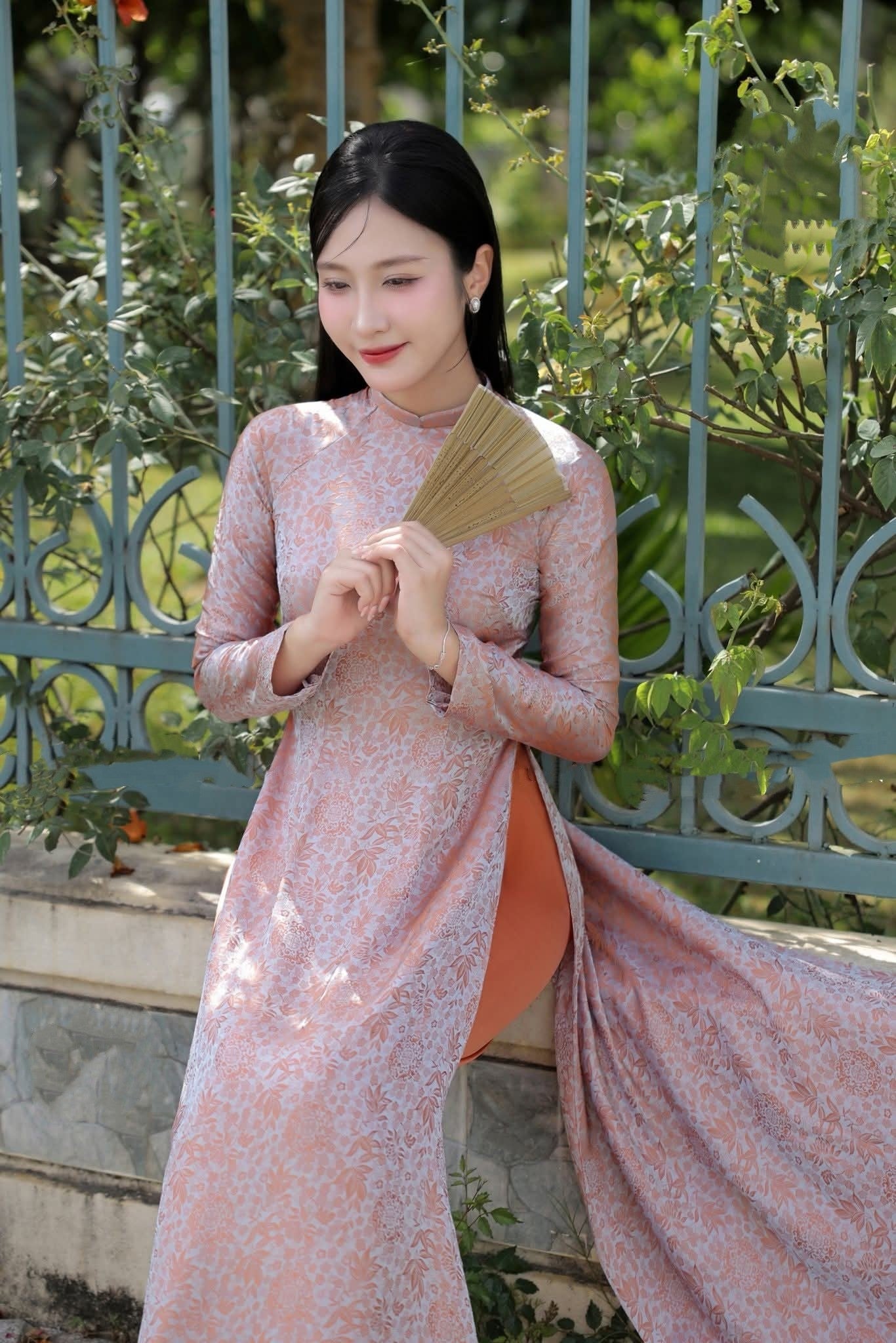 Set Ao Dai Lua To Chau /Pre made ao dai Vietnam/ Women long dress with Pants/ Uniform ao dai/ TT91