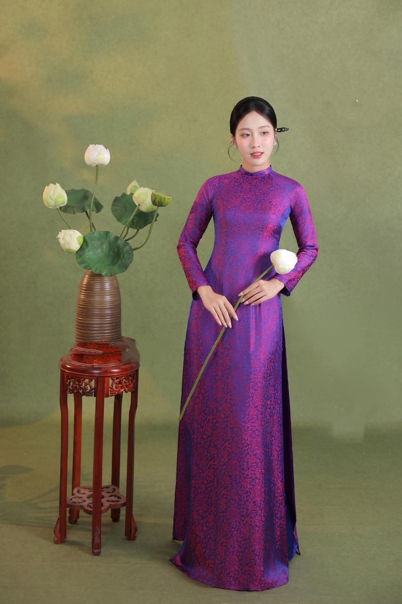 Purple Ao Dai Dress with blue Pants, Ao Dai Truyen Thong Việt Nam Lunar New Year TT91