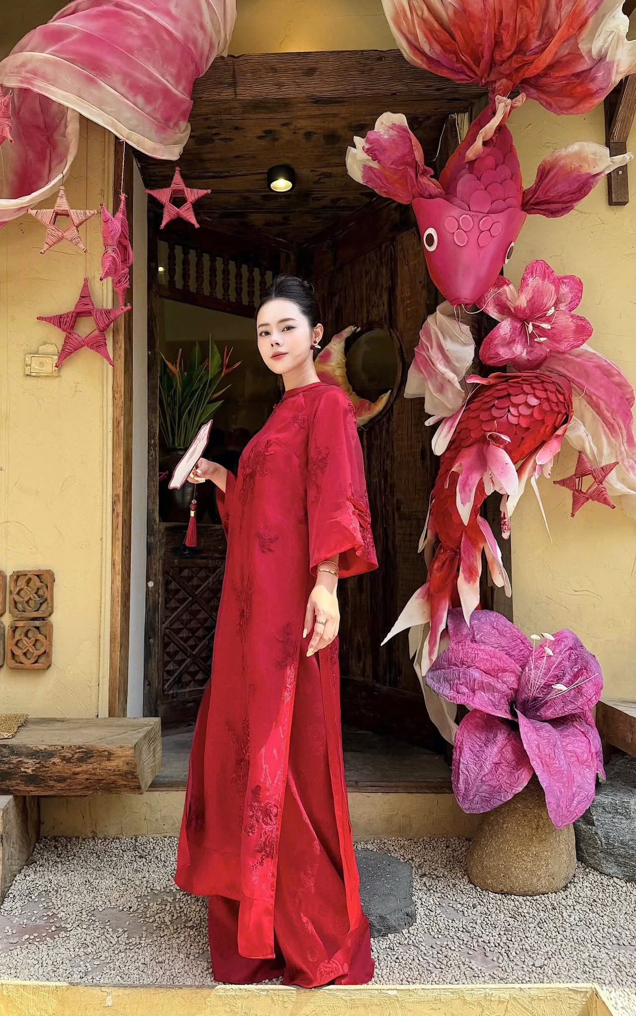 Burgundy Ao Dai Cach Tan Loose Style, Pants Included, Lunar New Year 2026, CT301