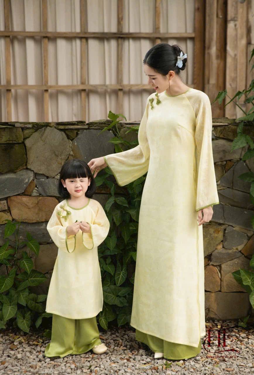 Matching Mom & Daughter Light Yellow Ao Dai Set /Ao Dai for Girls/Mẹ Và Bé Gái Ao Dai/  Lunar New Year 2026/ B87