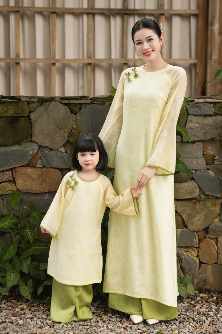 Matching Mom & Daughter Light Yellow Ao Dai Set /Ao Dai for Girls/Mẹ Và Bé Gái Ao Dai/  Lunar New Year 2026/ B87
