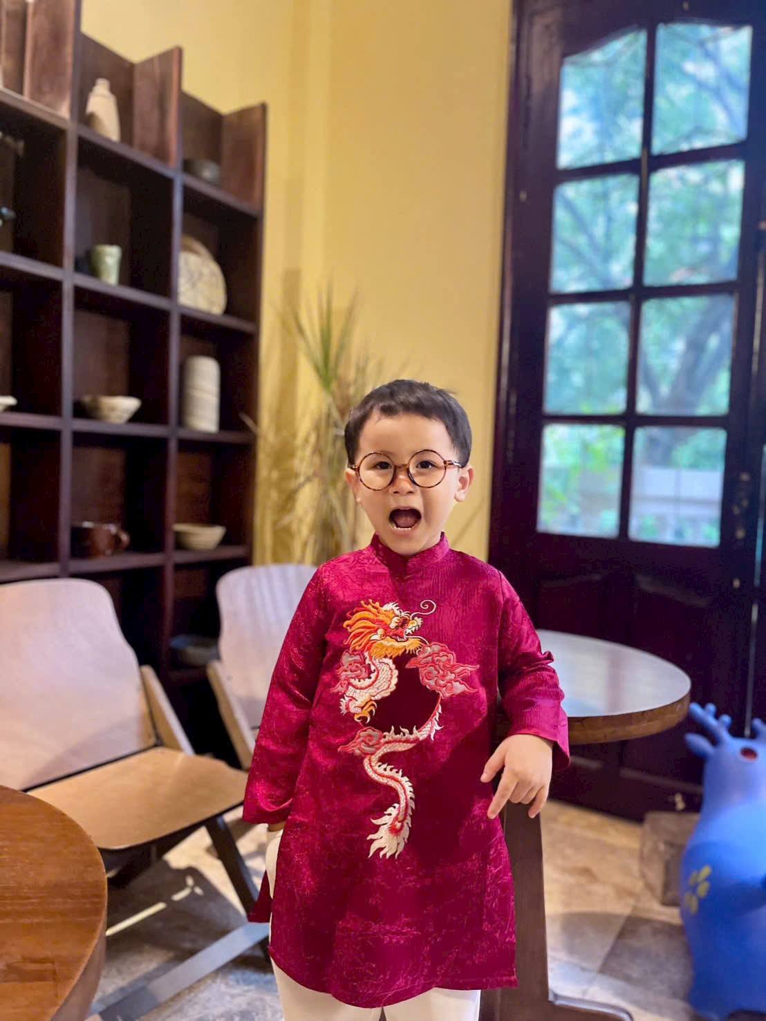 Matching Red Ao Dai Set For Men and Boy/ Matching Dad-Boy Dragon / Pre-made Ao Dai Lunar New Year 2026/ Ao Dai Gia Dinh Tet