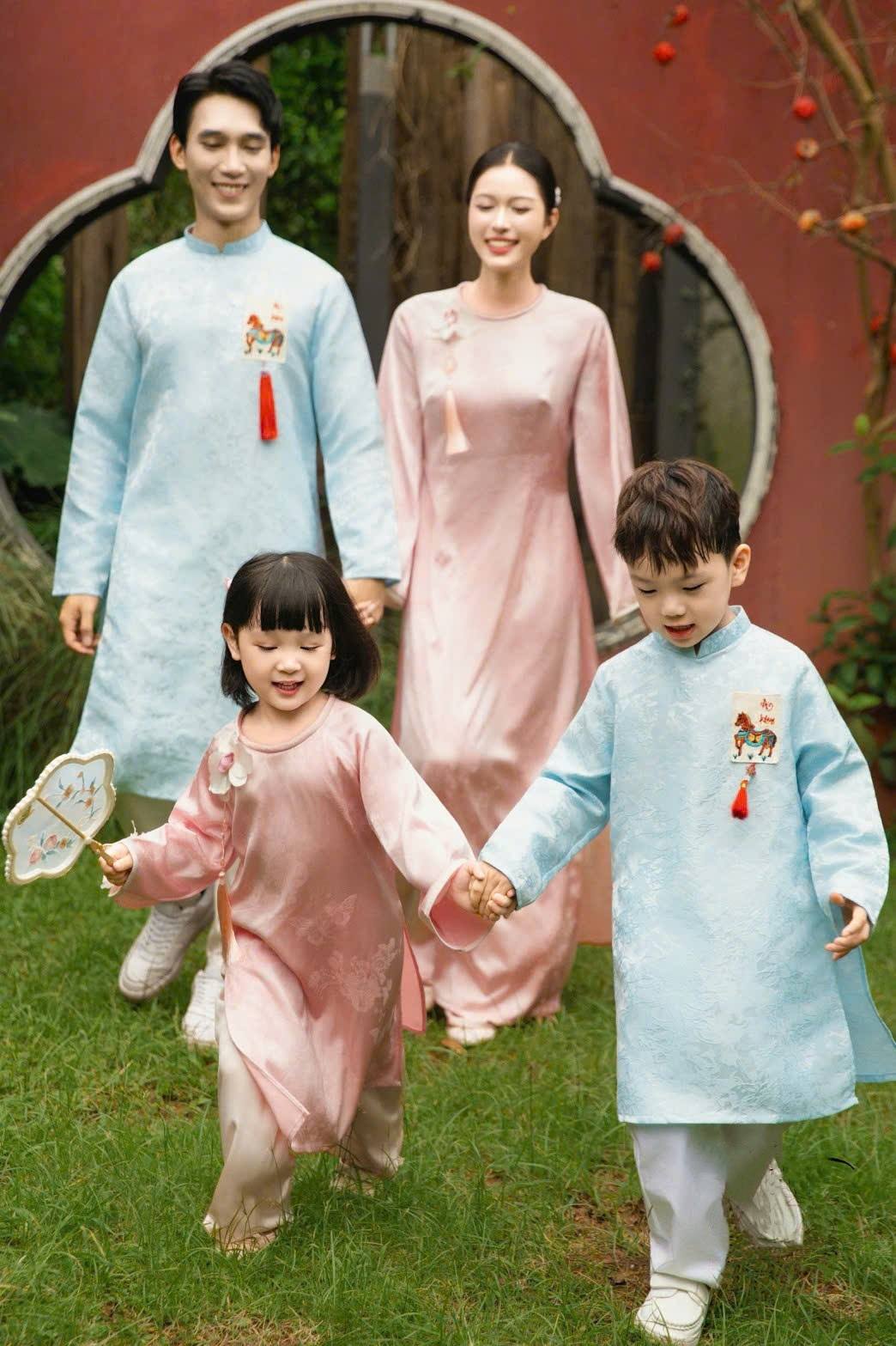 Matching Family Blue And Pink Ao Dai Set/ Ao Dai Gia Dinh Tet 2026/ GD2