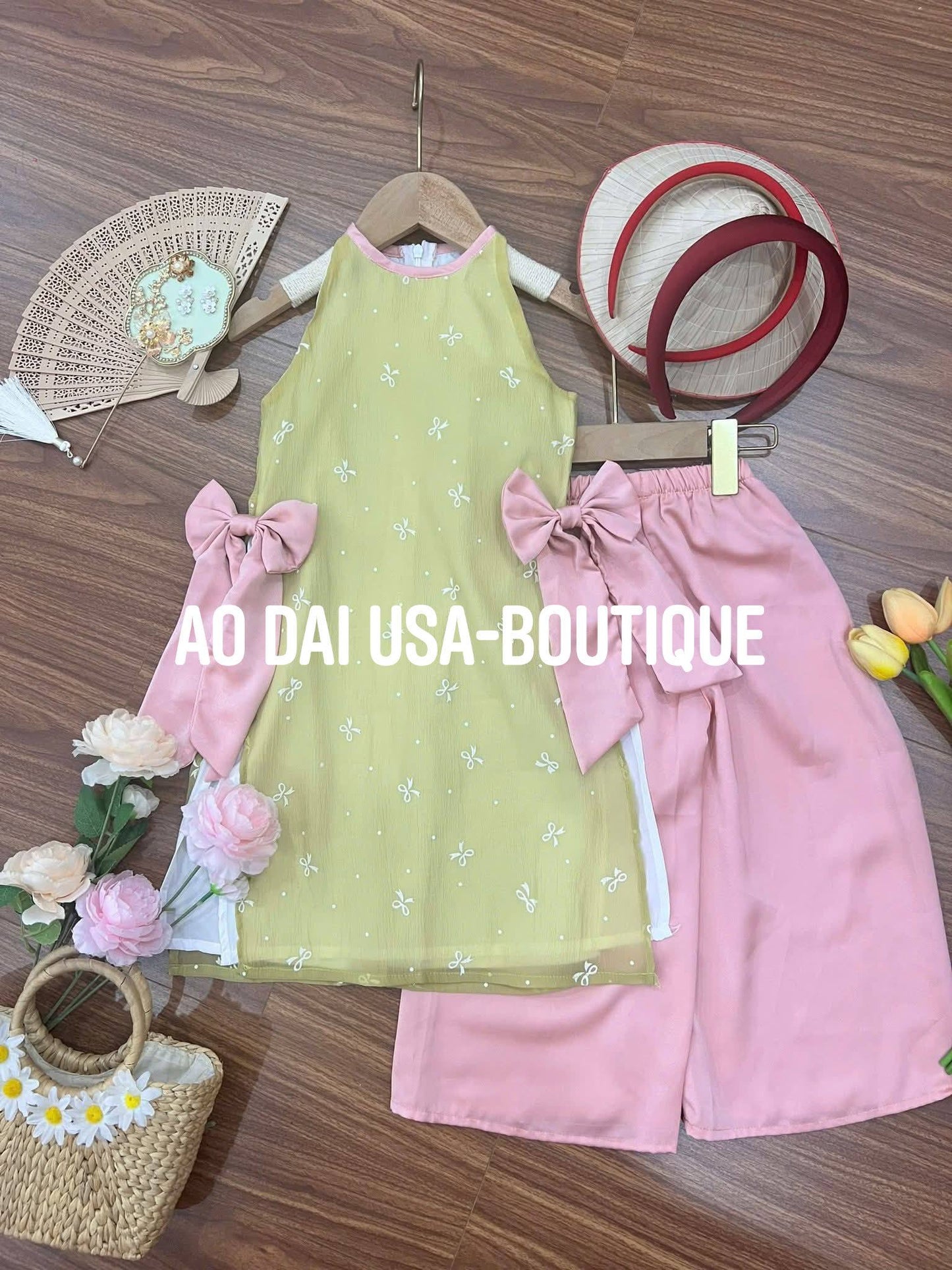 Girls Floral Ao Dài Yếm Cach Tan (2 colors), Ao Dai For Baby girl/ Vietnamese Lunar New Year Outfit/ G342