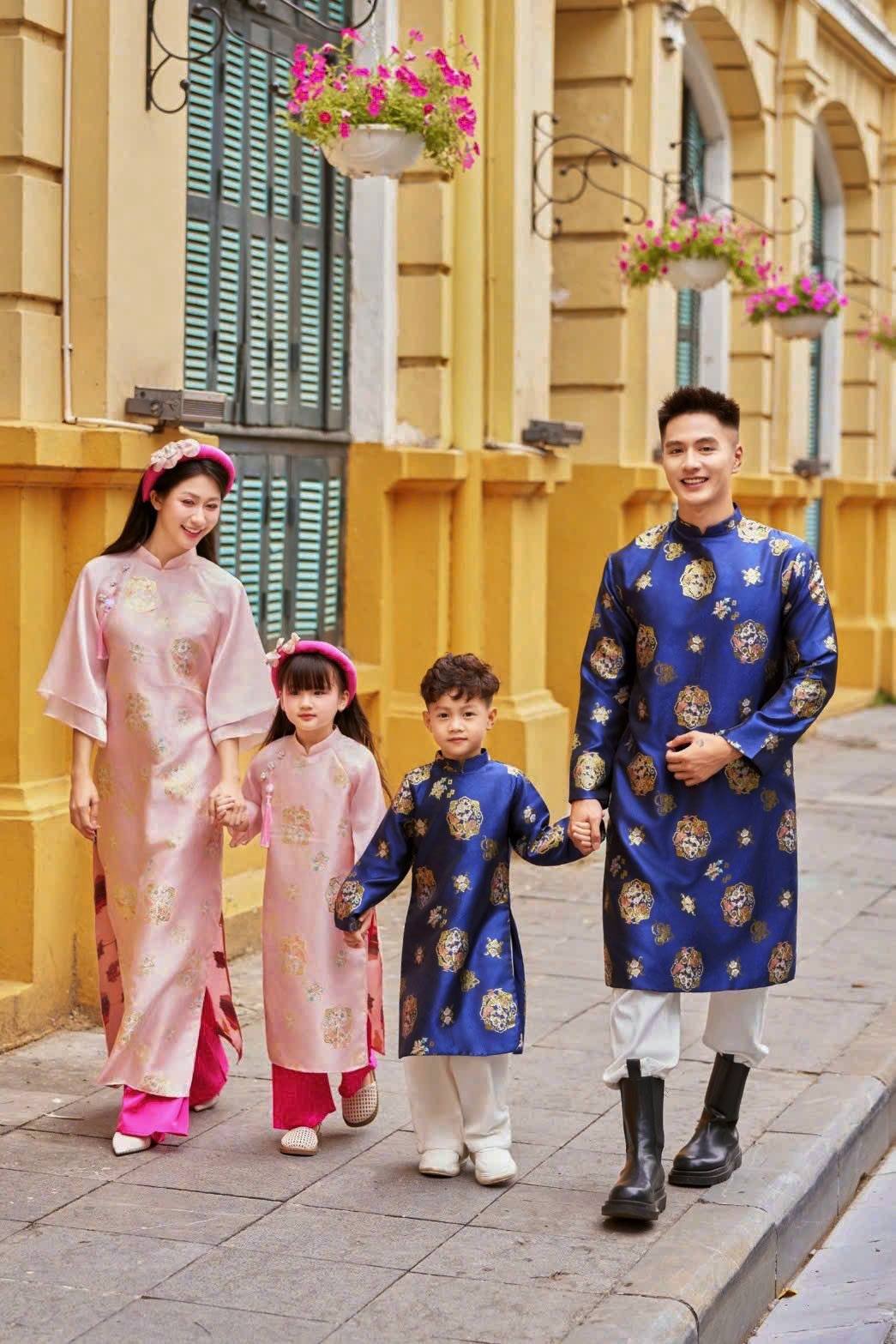 Matching Family Ao Dai Set/ Pink- Blue  Matching Family Spring Ao Dai Set/ Pre-made Ao Dai for Lunar New Year /Ao Dai Gia Dinh Tet 2026