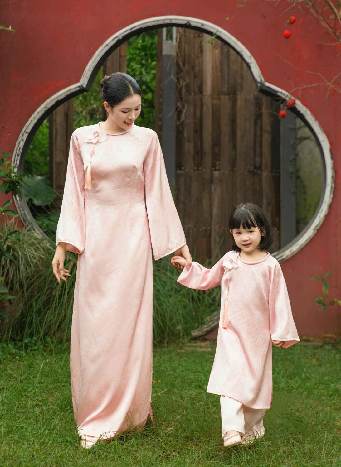 Matching Family Blue And Pink Ao Dai Set/ Ao Dai Gia Dinh Tet 2026/ GD2