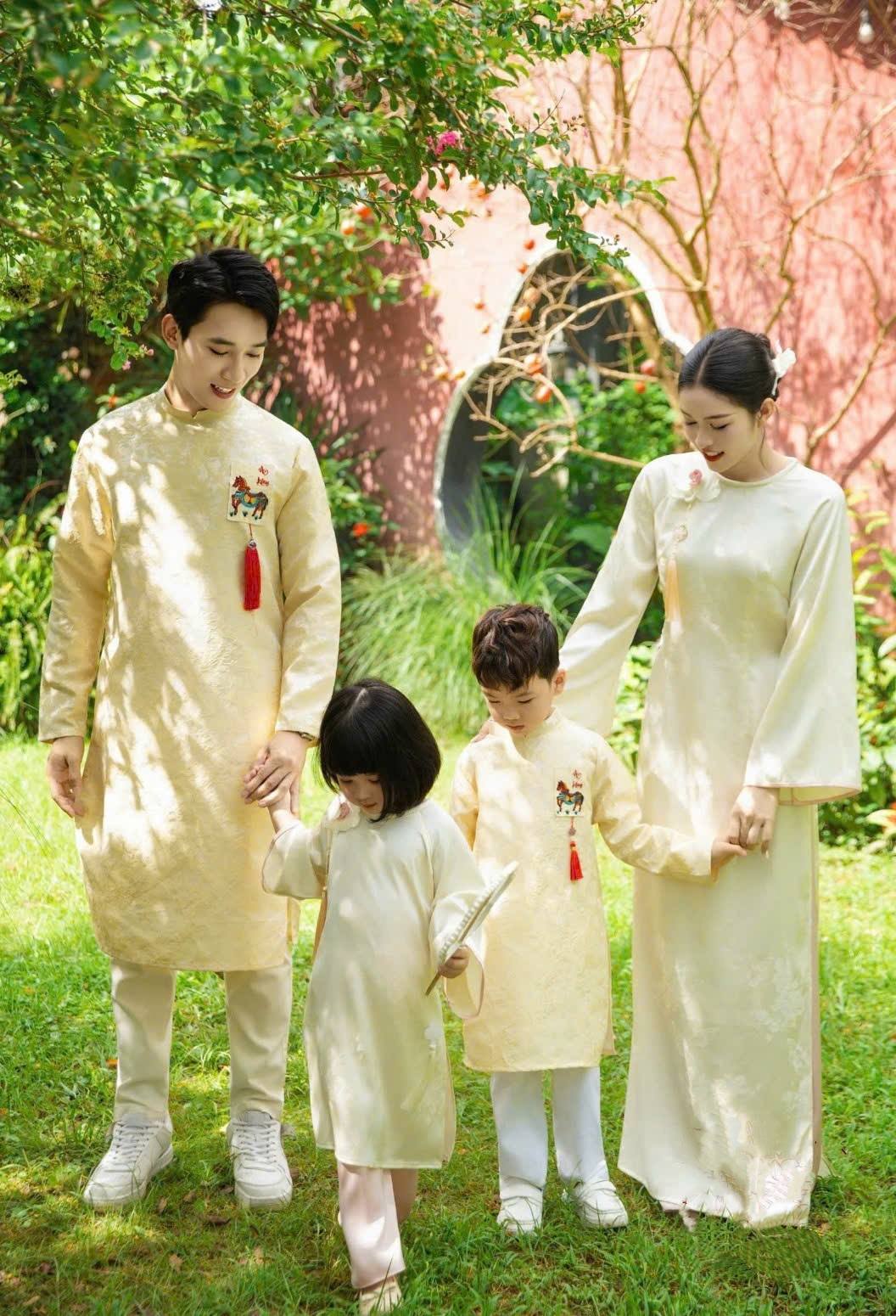 Matching Family Light Yellow and Cream Ao Dai Set/Ao Dai Gia Dinh Tet 2026/ GD2