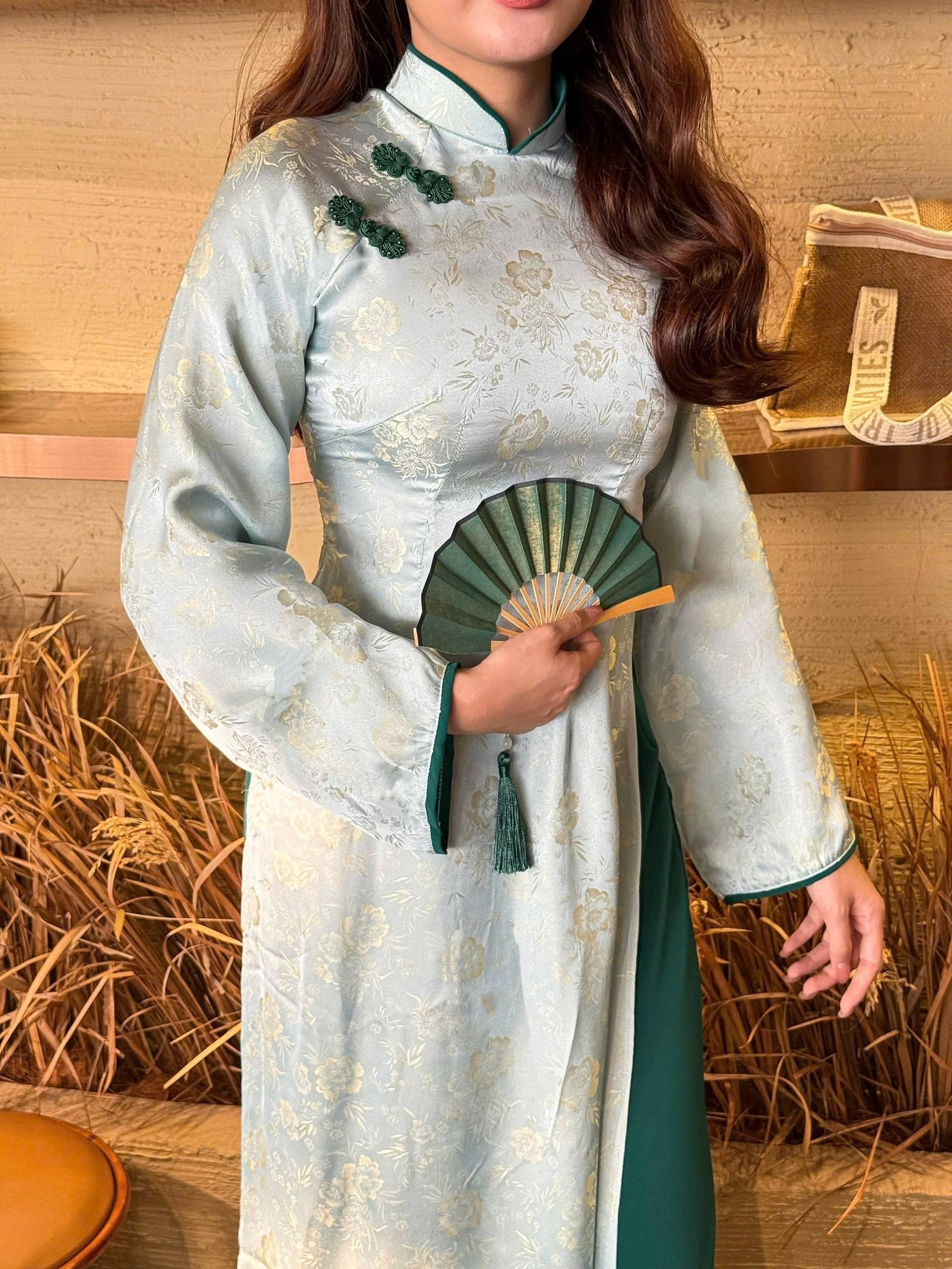 Set Ao Dai Lua To Tam /Vietnamese Traditional Long Dress with Green Pants/ B232