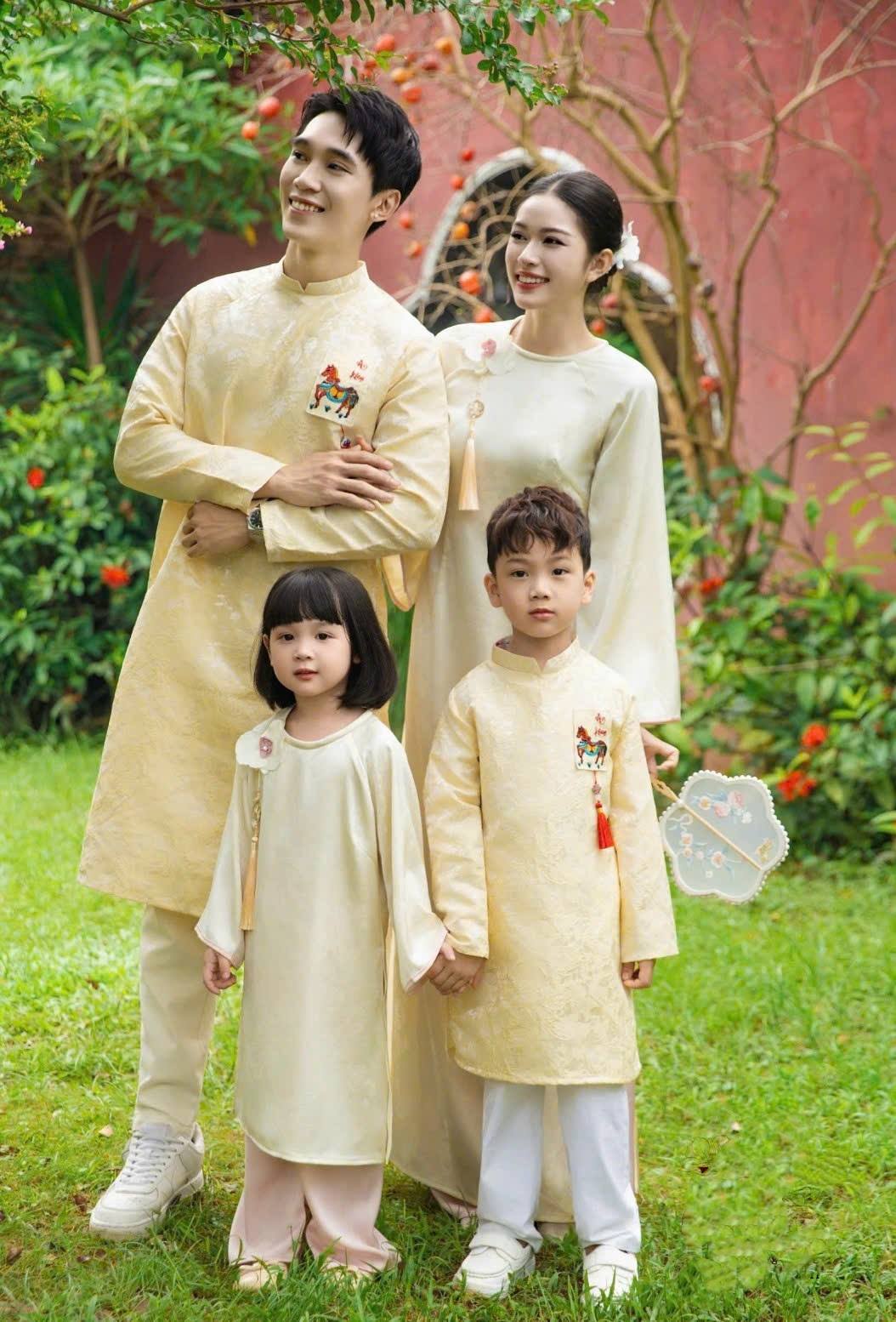 Matching Family Light Yellow and Cream Ao Dai Set/Ao Dai Gia Dinh Tet 2026/ GD2