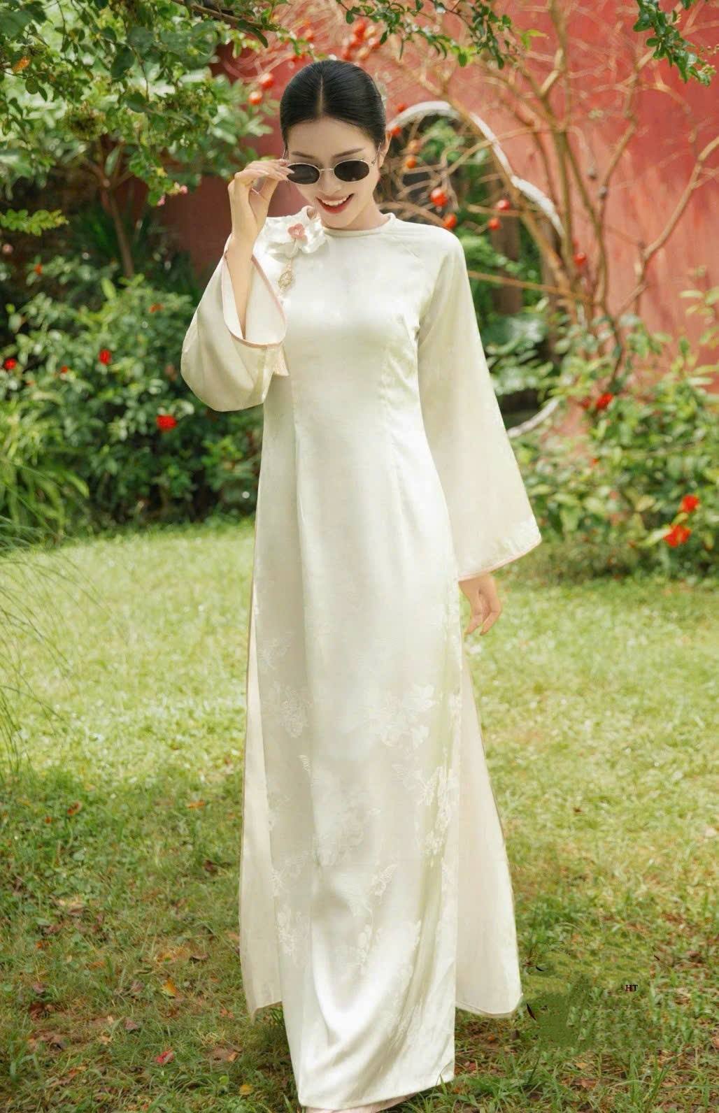 Matching Family Light Yellow and Cream Ao Dai Set/Ao Dai Gia Dinh Tet 2026/ GD2
