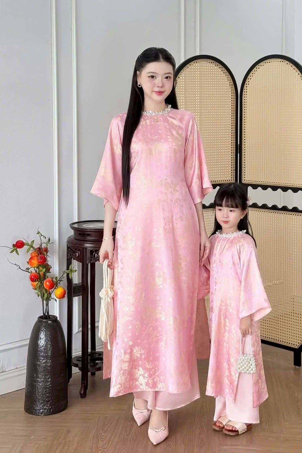 Matching Mom And Daughter Pink Ao Dai Set Lua To Tam Van Nam Loose Style/Lunar New Year 2026 MB1