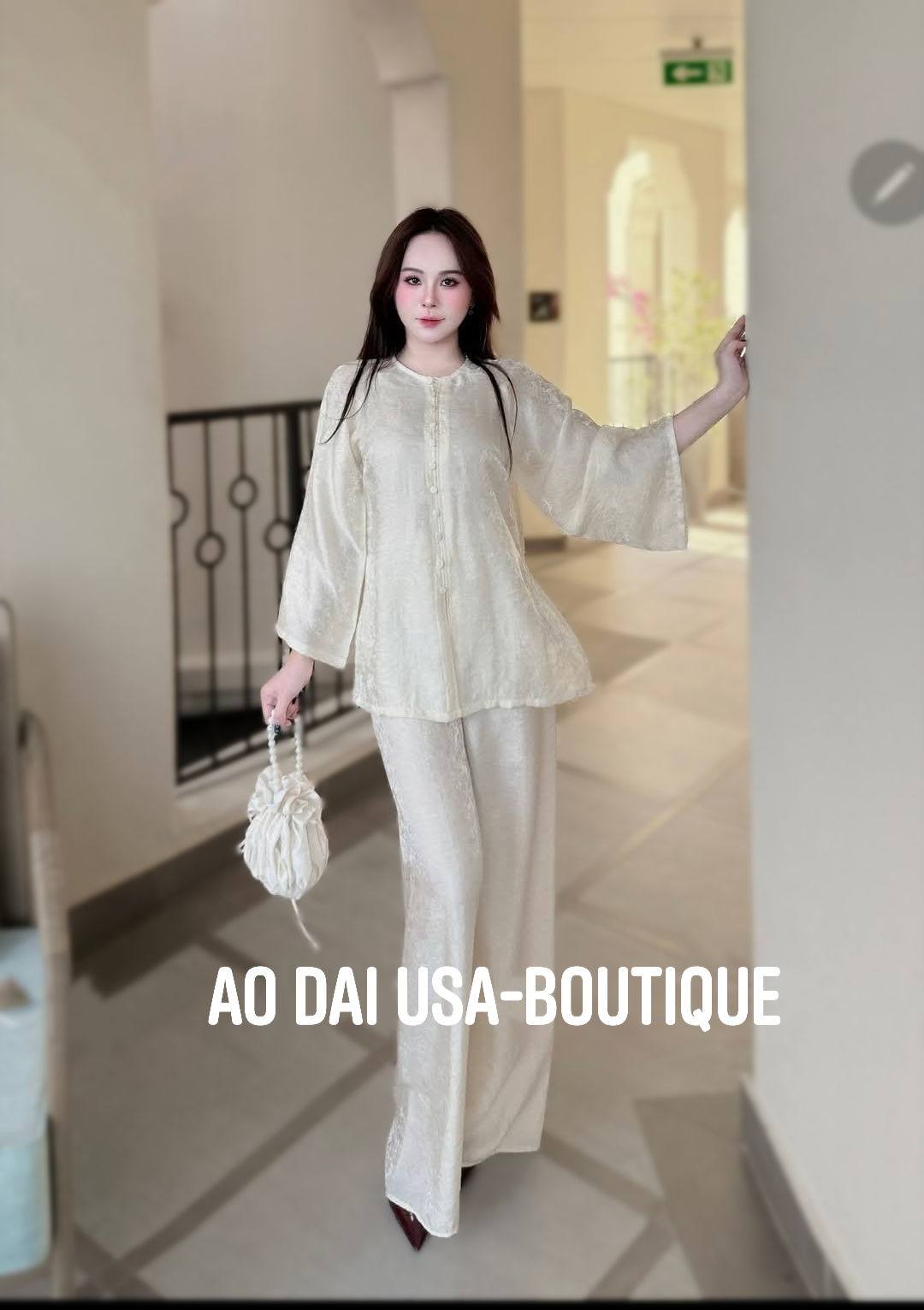 Ao Ba Ba Set: Modern Vietnamese Phap Phuc with Pants/  White Cream Color/ Tam Ong ThoDoi/G350