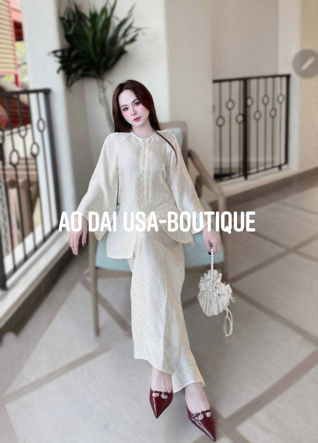 Ao Ba Ba Set: Modern Vietnamese Phap Phuc with Pants/  White Cream Color/ Tam Ong ThoDoi/G350