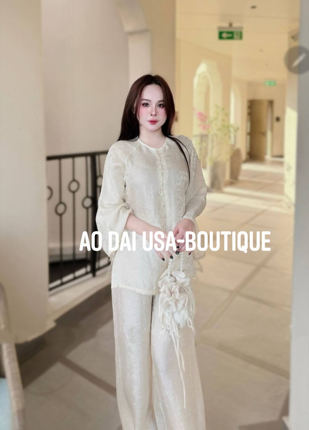 Ao Ba Ba Set: Modern Vietnamese Phap Phuc with Pants/  White Cream Color/ Tam Ong ThoDoi/G350