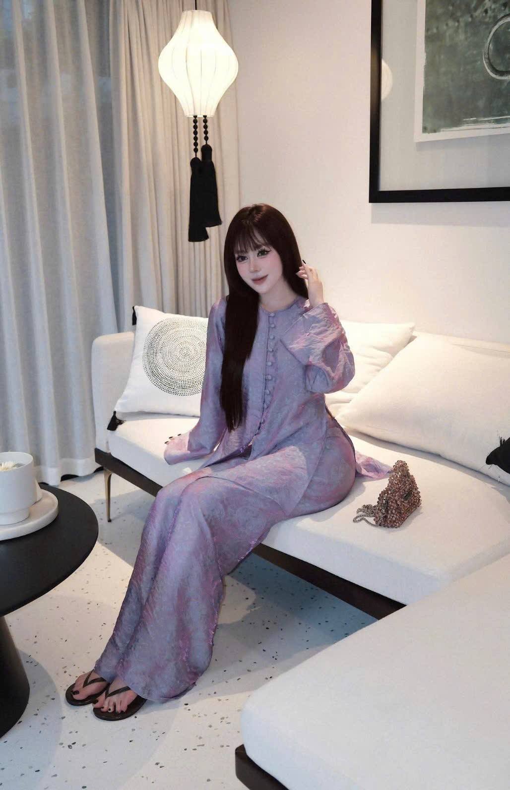 Ao Ba Ba Set Purple Color/Modern Vietnamese Phap Phuc with Pants/ B247