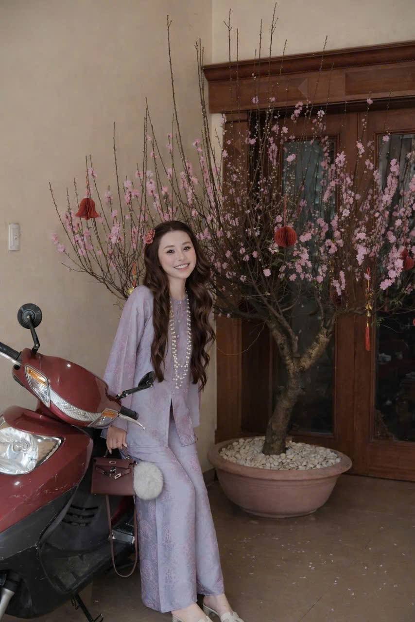 Ao Ba Ba Set Purple Color/Modern Vietnamese Phap Phuc with Pants/ B247