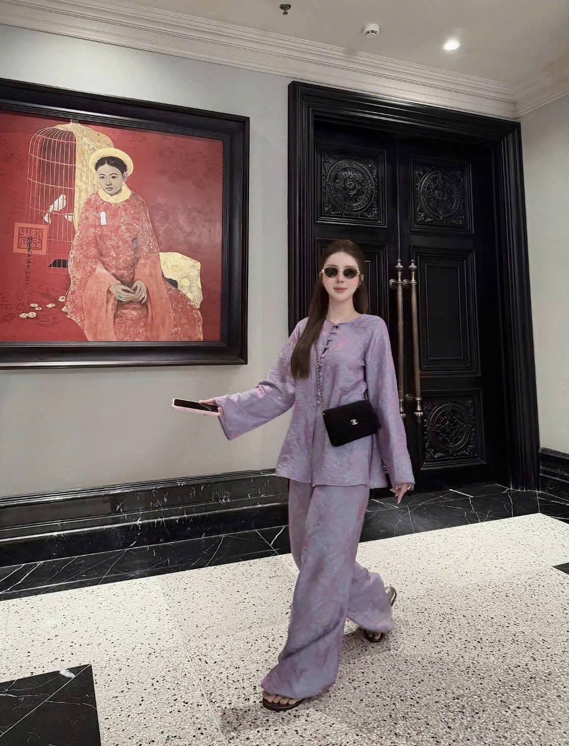 Ao Ba Ba Set Purple Color/Modern Vietnamese Phap Phuc with Pants/ B247