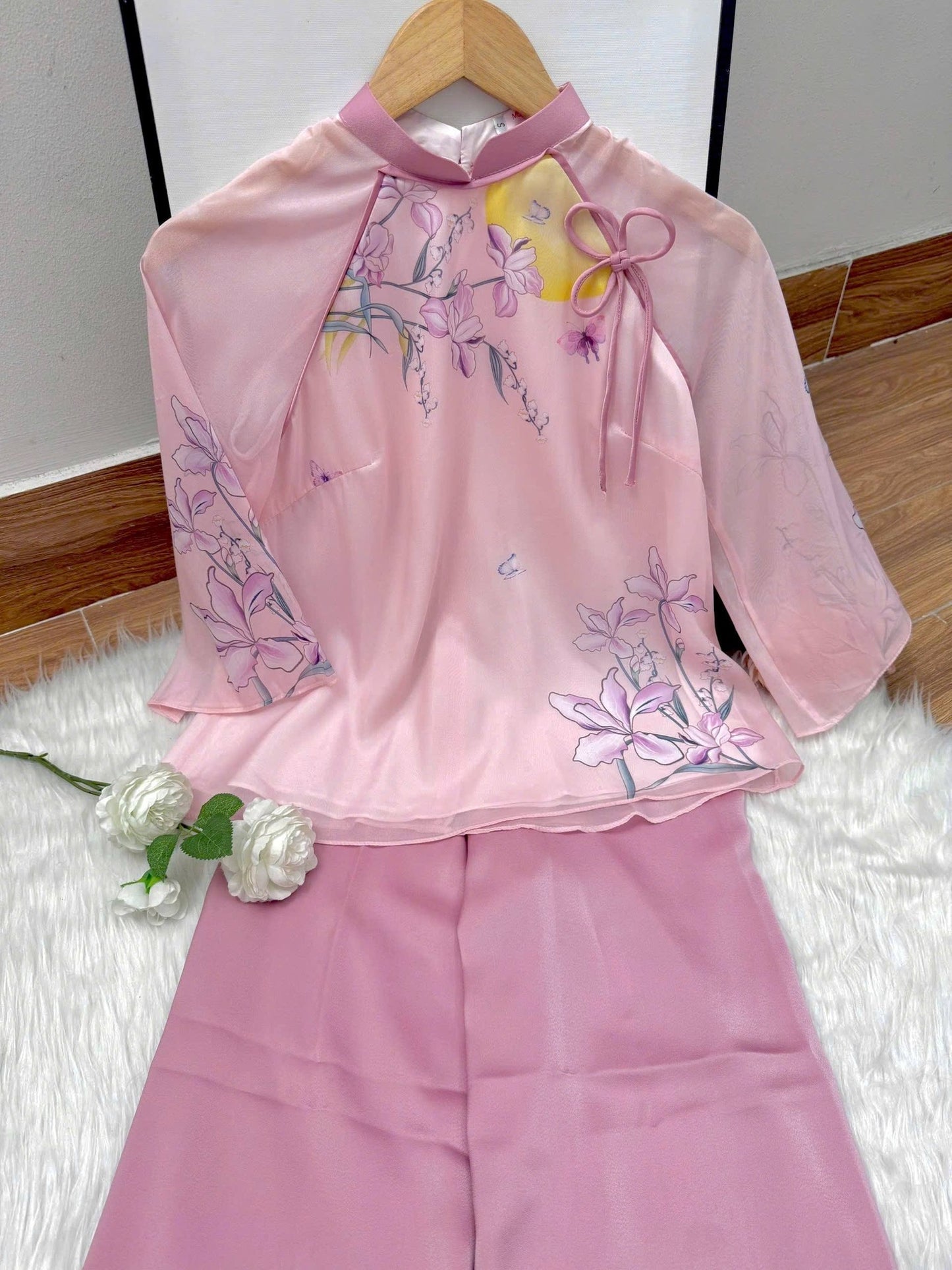 Ao Ba Ba Set: Modern Vietnamese Phap Phuc with Pants B270