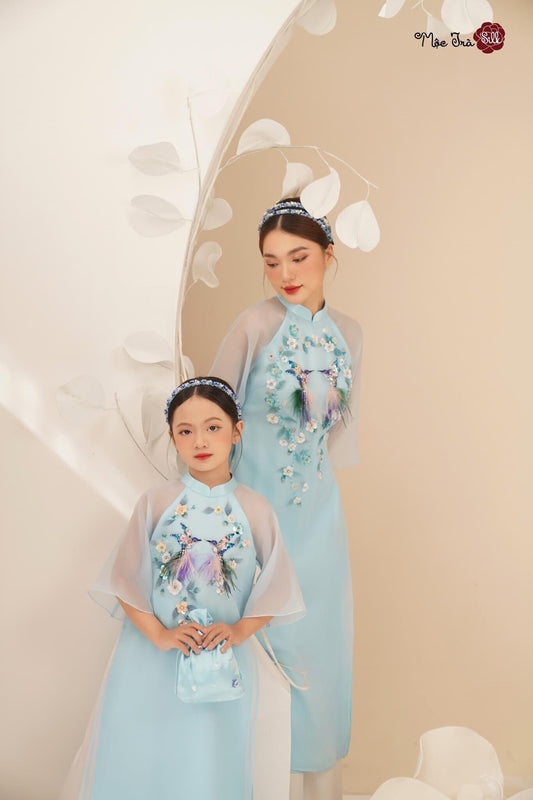 Set Áo Dai Mẹ và be Gai/ Ao Dai Cach Tan matching mom and girls/Matching mom & baby girl Ao dai set| Pants included| Ao dai for baby girl.