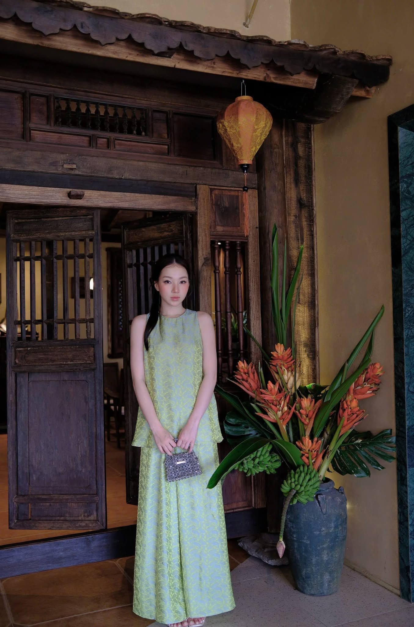 Ao Ba Ba Set: Modern Vietnamese Phap Phuc with Pants G266