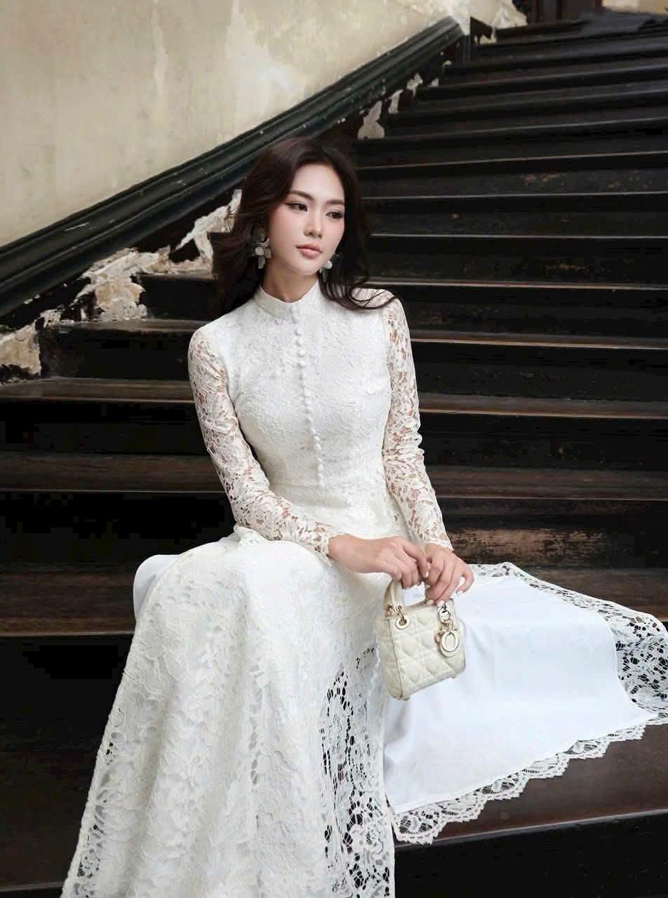 YEN HOA Set Ao Dai Lace Design /White pants included/CT284