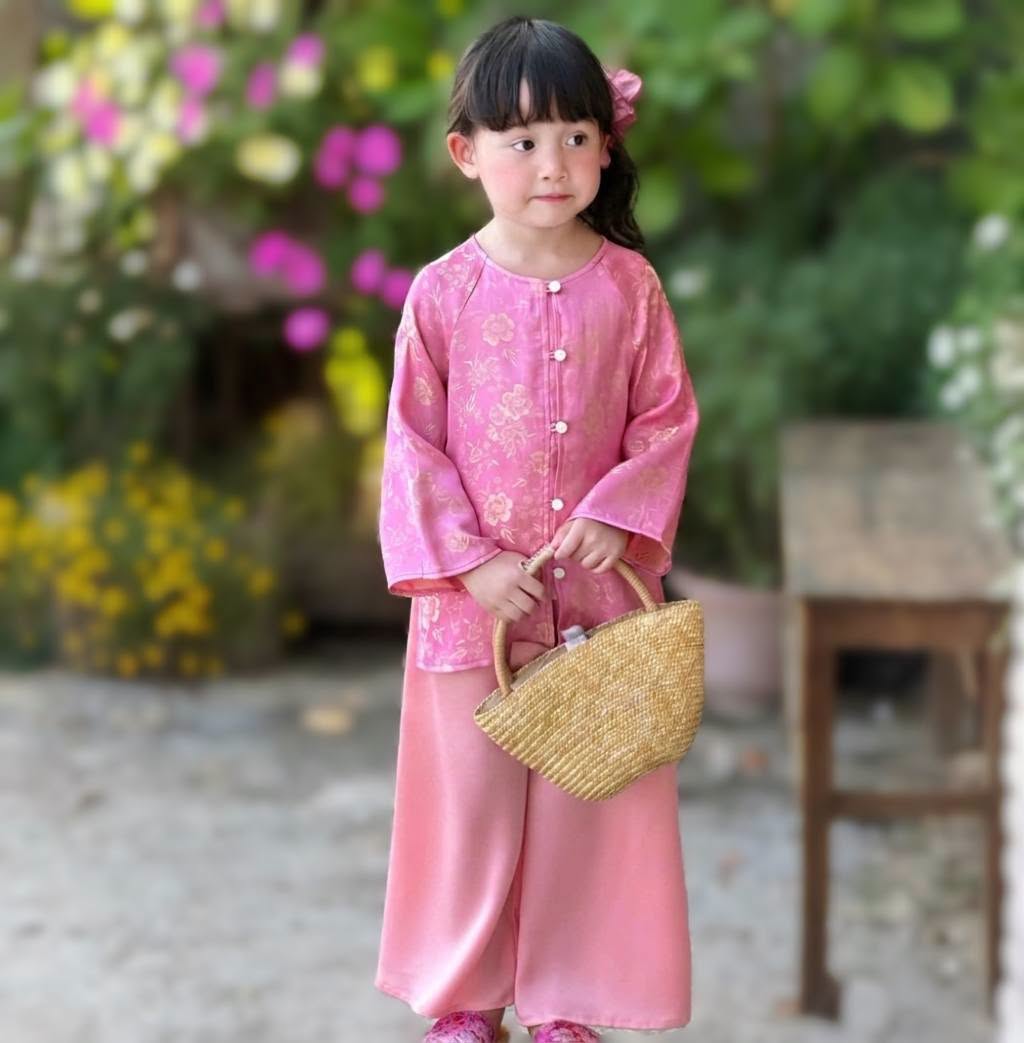 Girls Floral Ao Ba Ba Cach Tan (2 colors)/ Pink and Blue Colors with pants/Vietnamese Lunar New Year Outfit TT55
