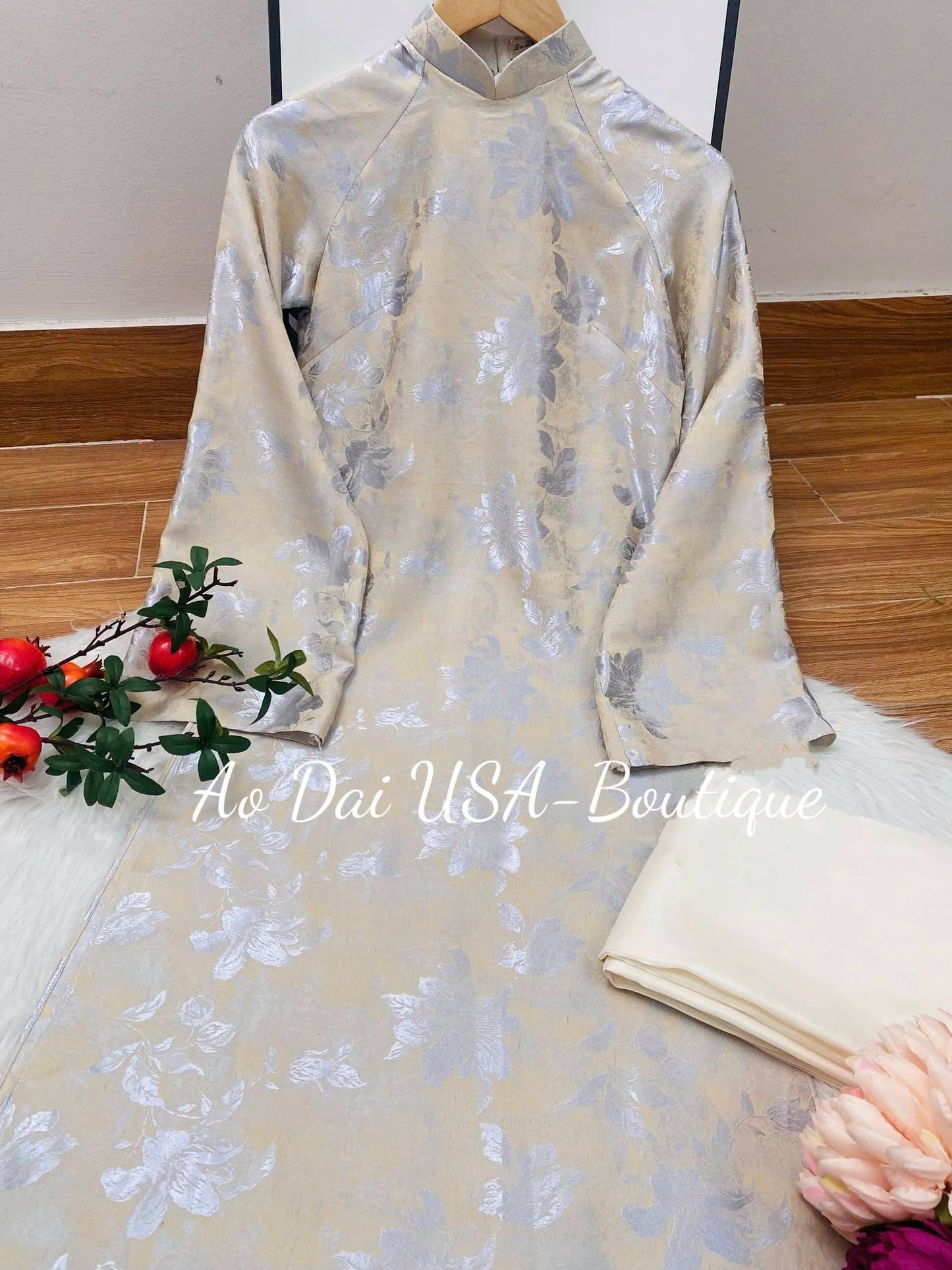 HOA BICH Set Ao Dai To Tam Van Nam Design For Women Light Champagne Gold Color/Loose Style For Women /pants included/ CT283
